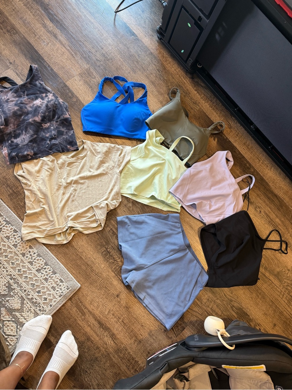 Lululemon activewear bundle